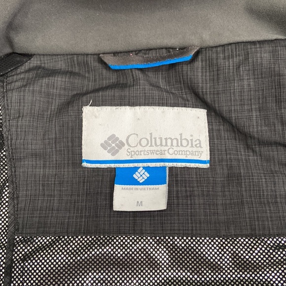Columbia Women’s Insulated Jacket - Picture 4 of 6